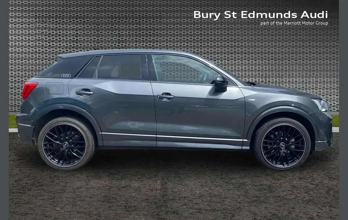Used Audi Q2 Black Edition 148 HP (108 kW) 2025 Grey SUV