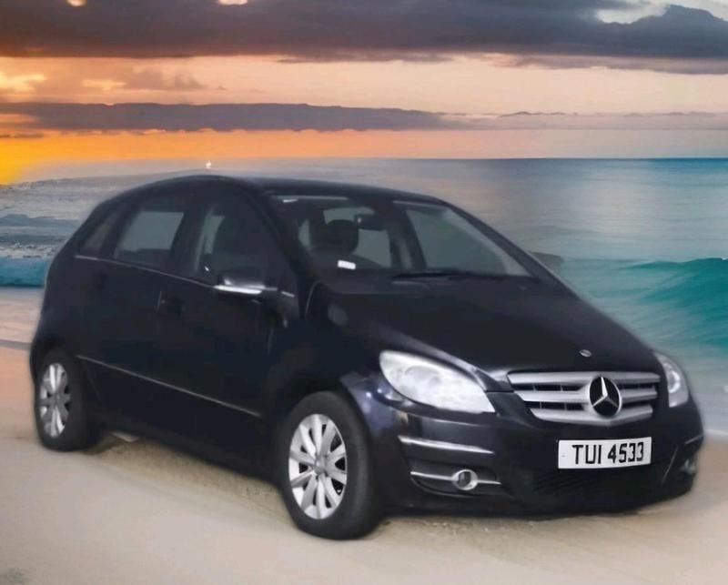 Used Mercedes B160 95 HP (69 kW) 2011 Black MPV