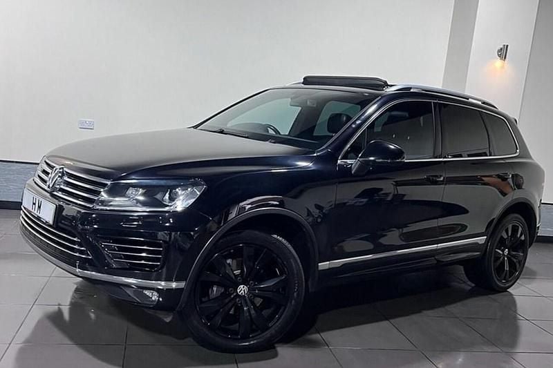 Black Used 2016 VW Touareg R-line SUV | £15,595 (Super price) - Image 1/1