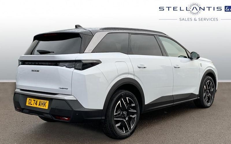 Used Peugeot 5008 GTi 136 HP (100 kW) 2024 White Estate