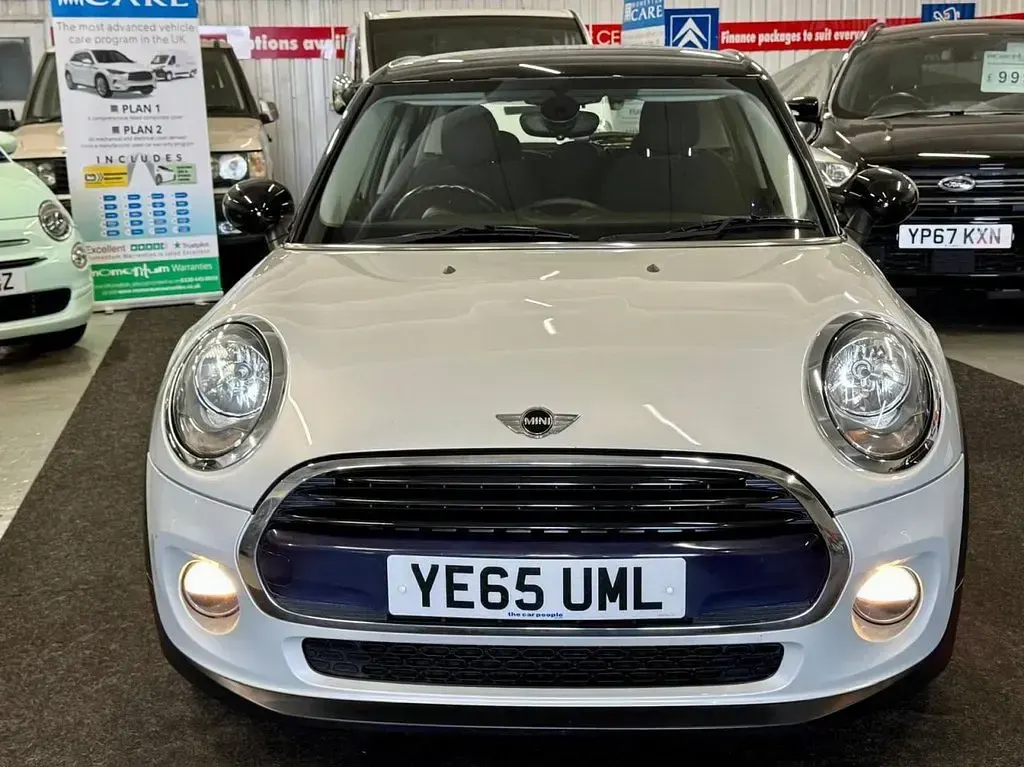 Used Mini Cooper D Hatch 116 HP (85 kW) 2015 Silver Hatchback