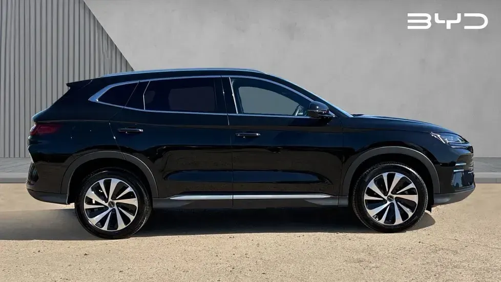 Used BYD Seal U Boost 218 HP (160 kW) 2025 Black SUV
