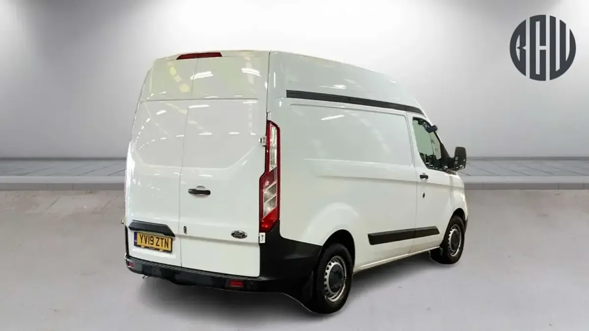 Used Ford Transit Custom 2019 White