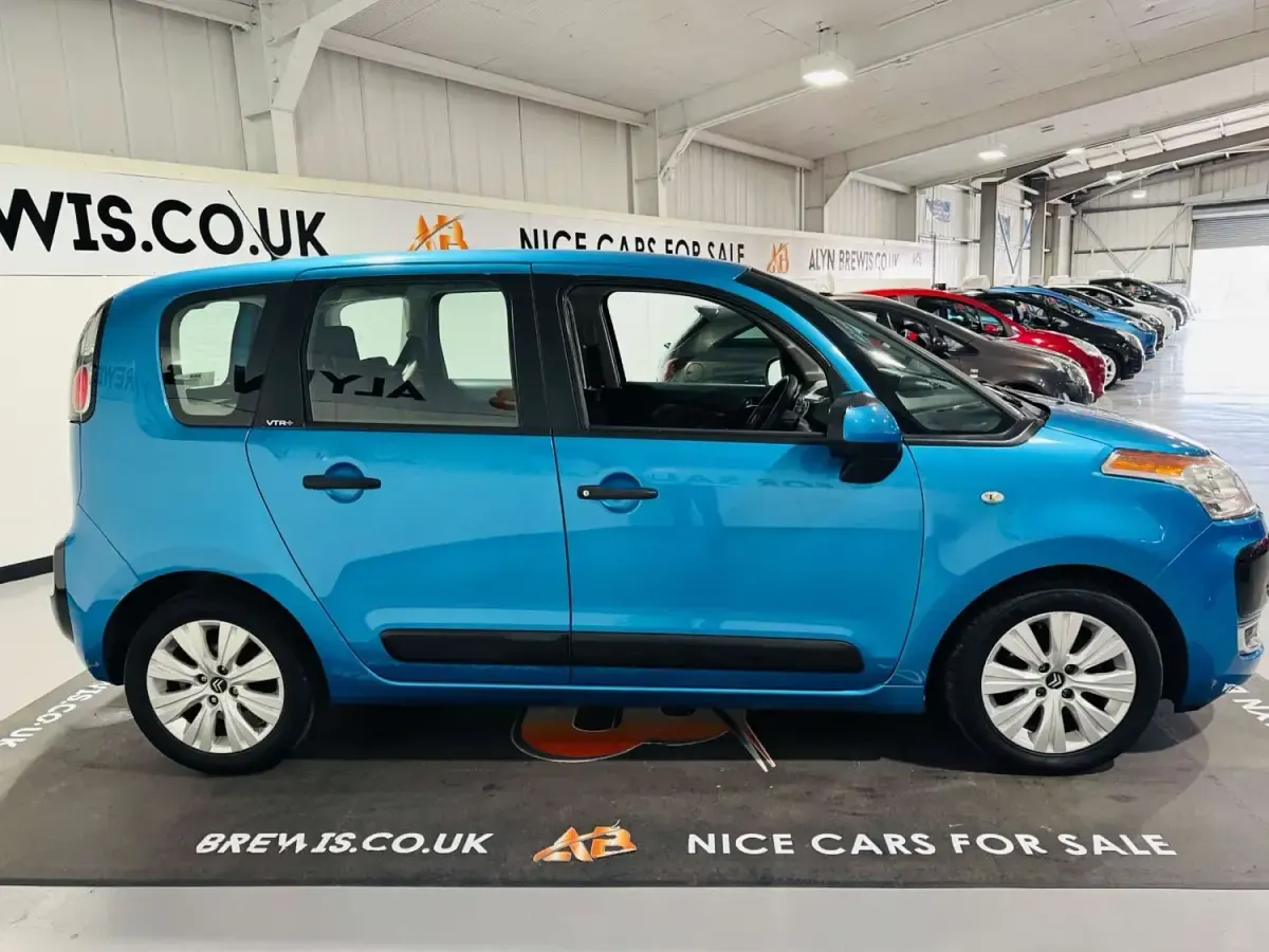 Usado Citroën C3 Picasso VTR Sport 90 HP (66 kW) 2011 Azul Monovolume
