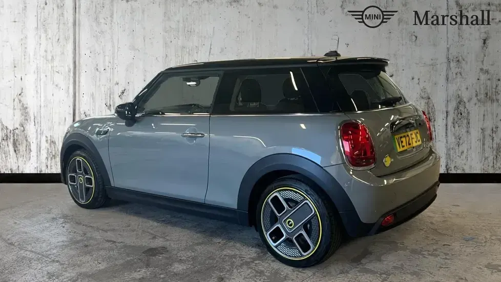 Used Mini Cooper S Level 1 135 kW (184 HP) 2022 Moonwalk grey Hatchback