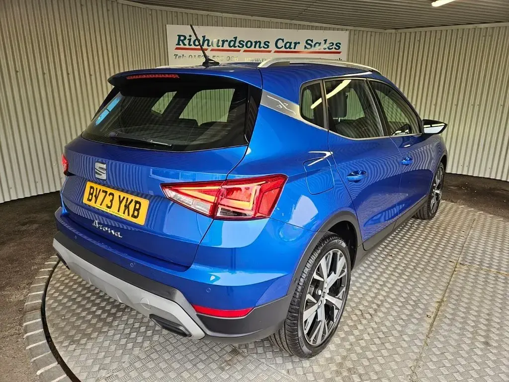 Used Seat Arona Xperience Lux 110 HP (80 kW) 2023 Blue SUV