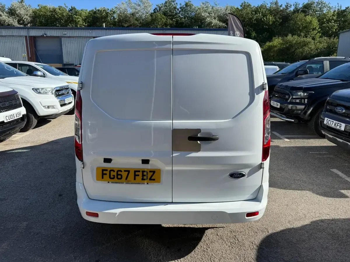 Used Ford Transit Connect 75 HP (55 kW) 2017 White MPV