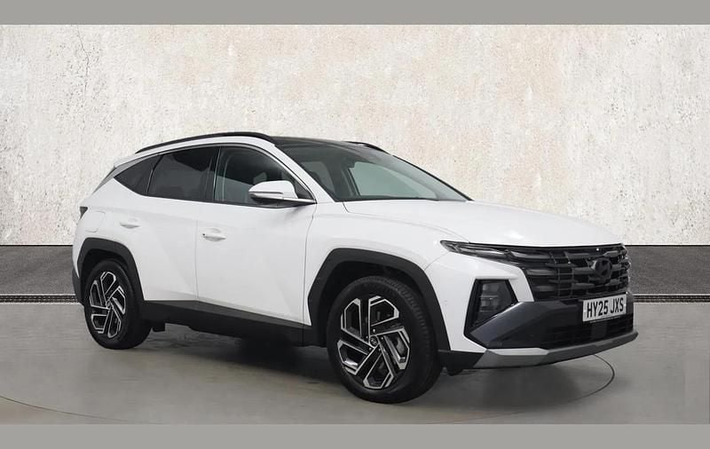 White Used 2025 Hyundai Tucson Ultimate SUV | £33,956 (Good price) - Image 1/4