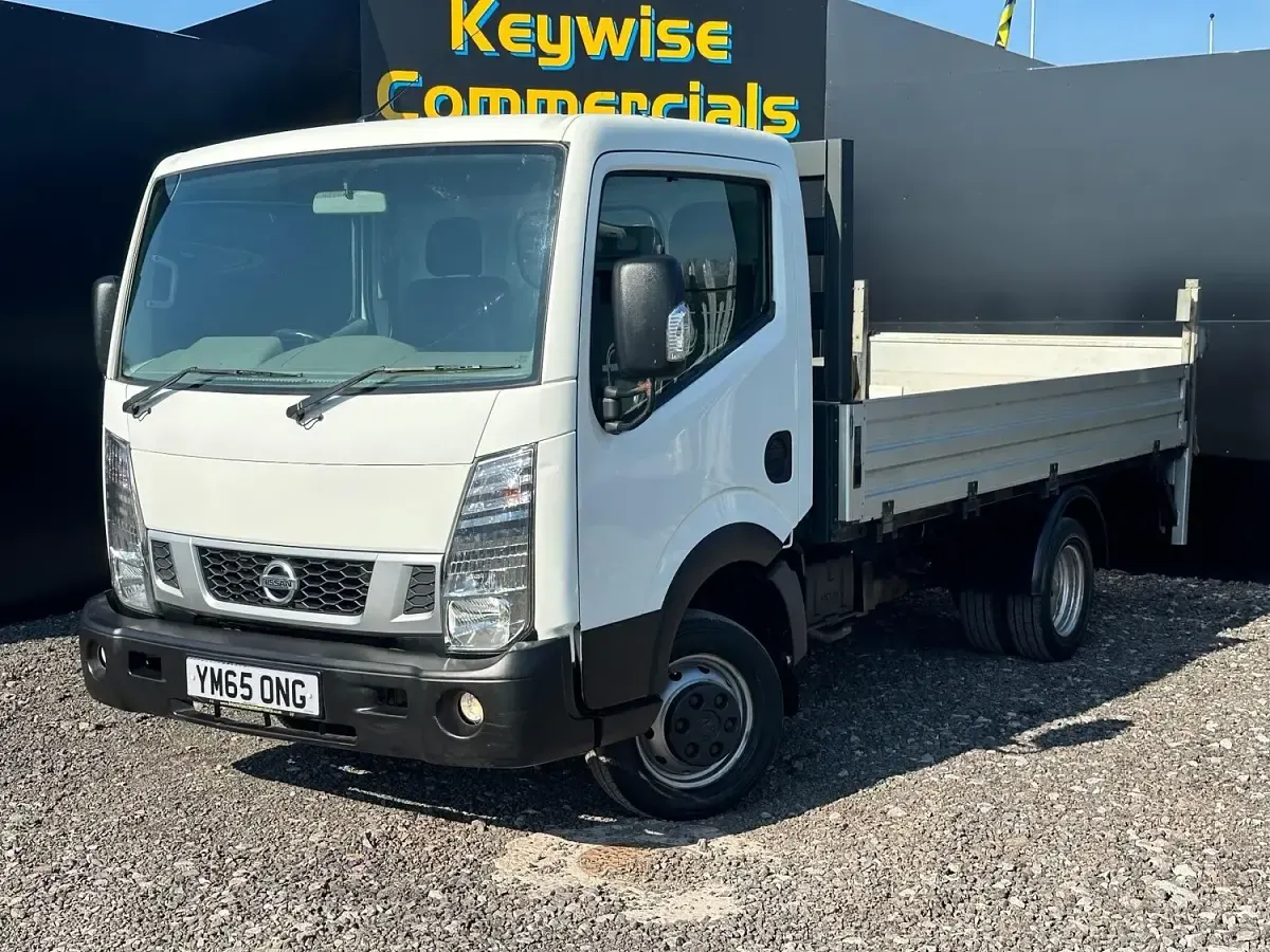 Used Nissan Cabstar 136 HP (100 kW) 2016 White Pickup