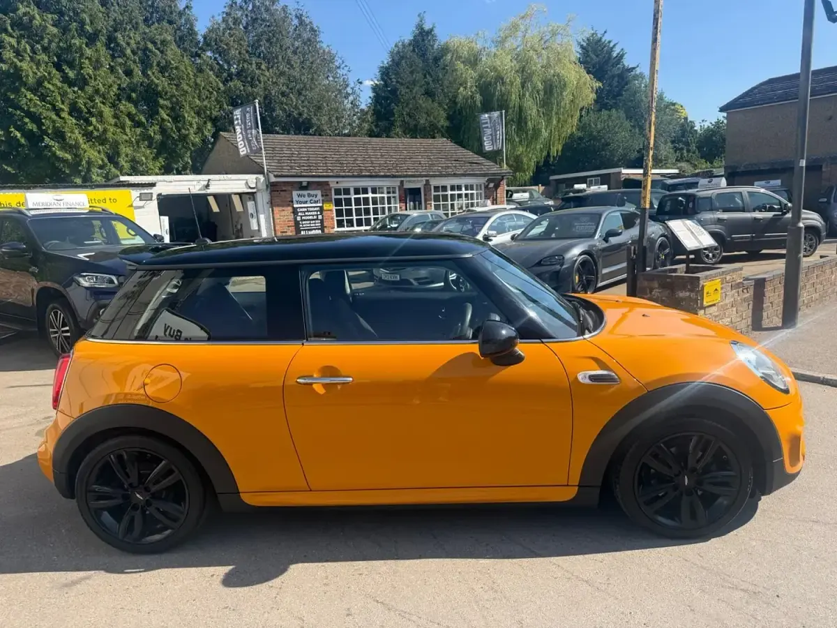 Used Mini Cooper Hatch 2017 Volcanic orange Hatchback