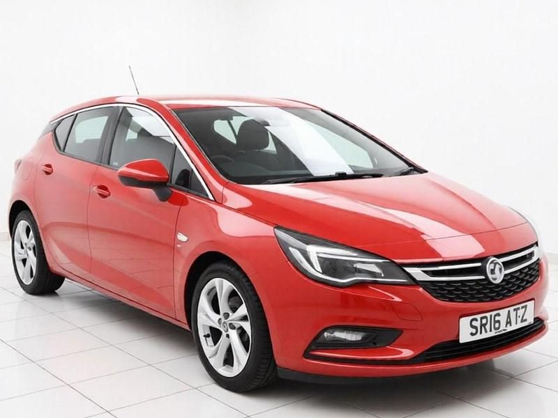 Used Vauxhall Astra SRi 150 HP (110 kW) 2016 Red Hatchback