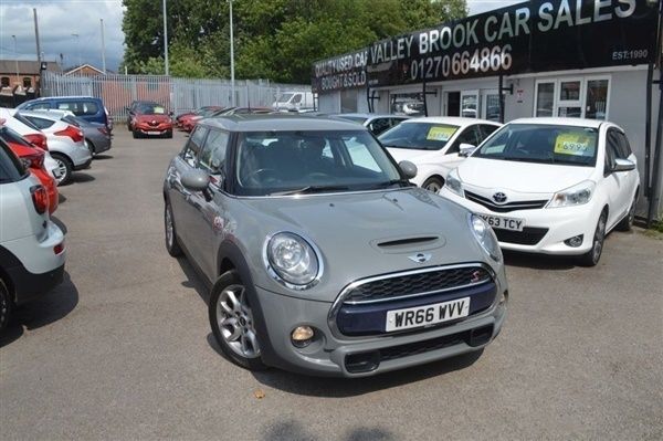 Grey Used 2016 Mini Cooper SD Hatch Hatchback | £6,295 (Fair price) - Image 1/1
