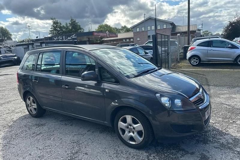 Grey Used 2013 Vauxhall Zafira MPV | £595 (Super price) - Image 1/1