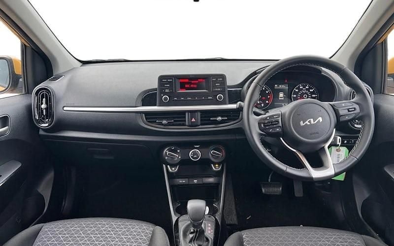 Used Kia Picanto Advance 67 HP (49 kW) 2024 Yellow Hatchback