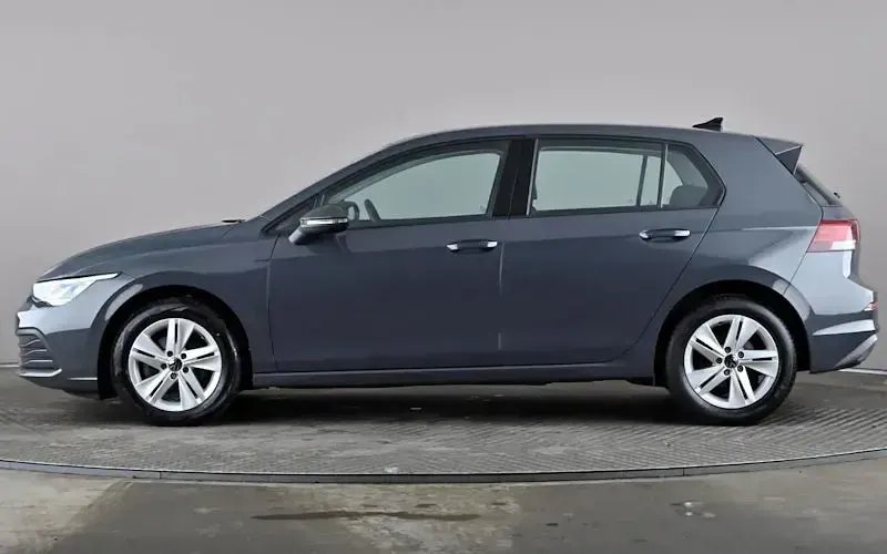 Used VW Golf VIII Life 150 HP (110 kW) 2023 Grey Hatchback