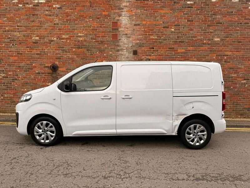 Used Citroën Dispatch 2023 White MPV