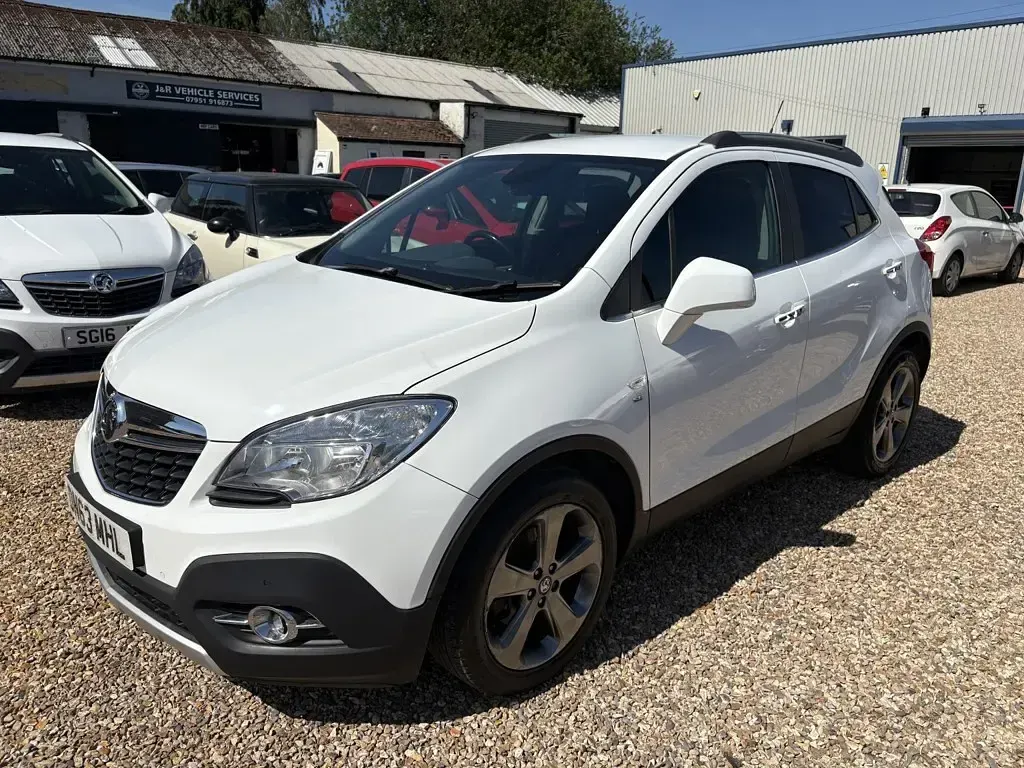 Used Vauxhall Mokka 130 HP (95 kW) 2013 White SUV