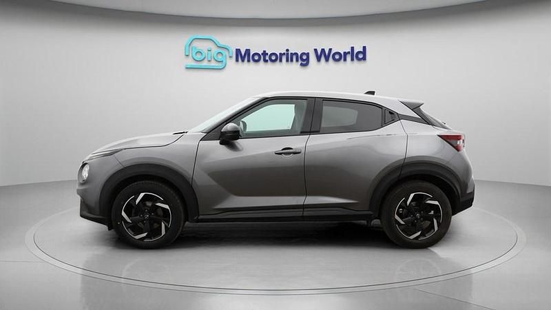 Used Nissan Juke N-Connecta 114 HP (83 kW) 2024 Grey SUV