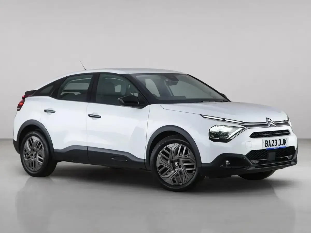 Used Citroën C4 PureTech 101 HP (74 kW) 2023 SUV