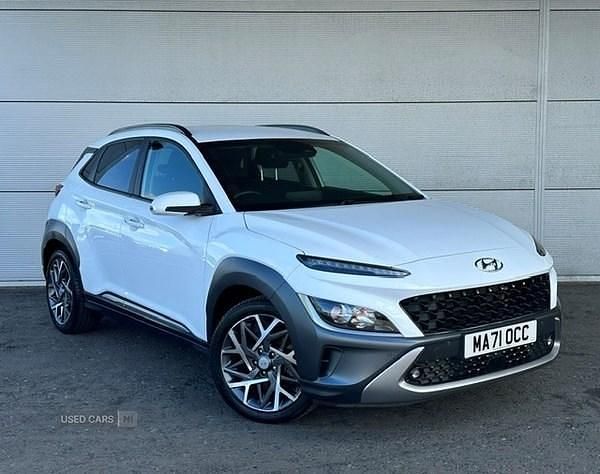 White Used 2021 Hyundai Kona Premium SUV | £15,750 (Fair price) - Image 1/4