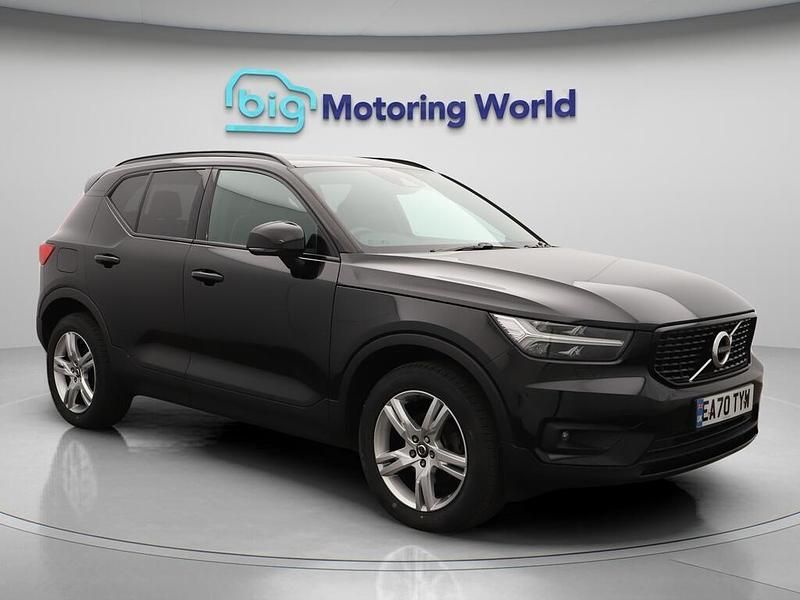 Black Used 2020 Volvo XC40 R-Design SUV | £19,700 (Fair price) - Image 1/4