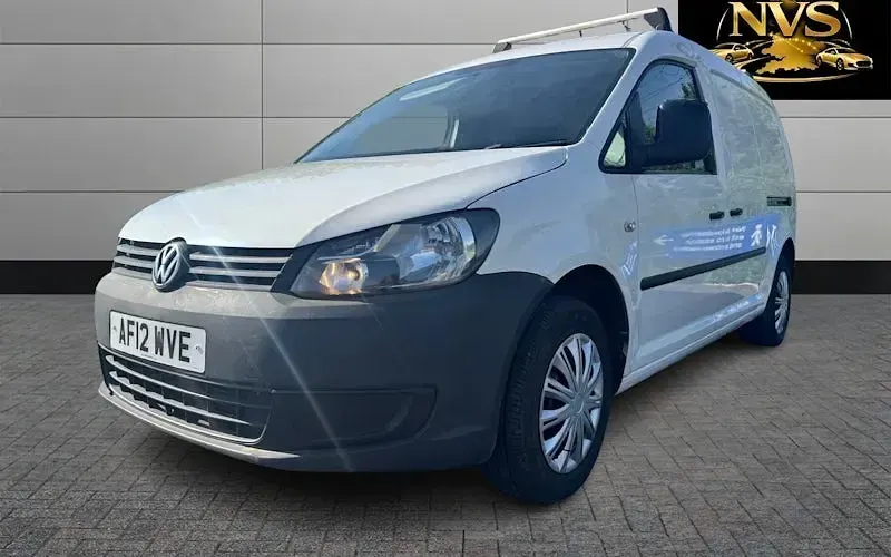 Usado VW Caddy 102 HP (75 kW) 2012 Branco Monovolume
