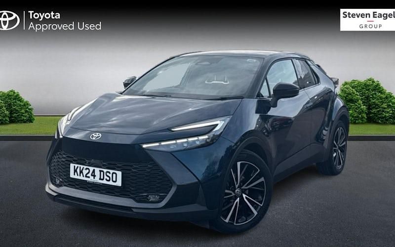 Used Toyota C-HR 140 HP (102 kW) 2025 SUV