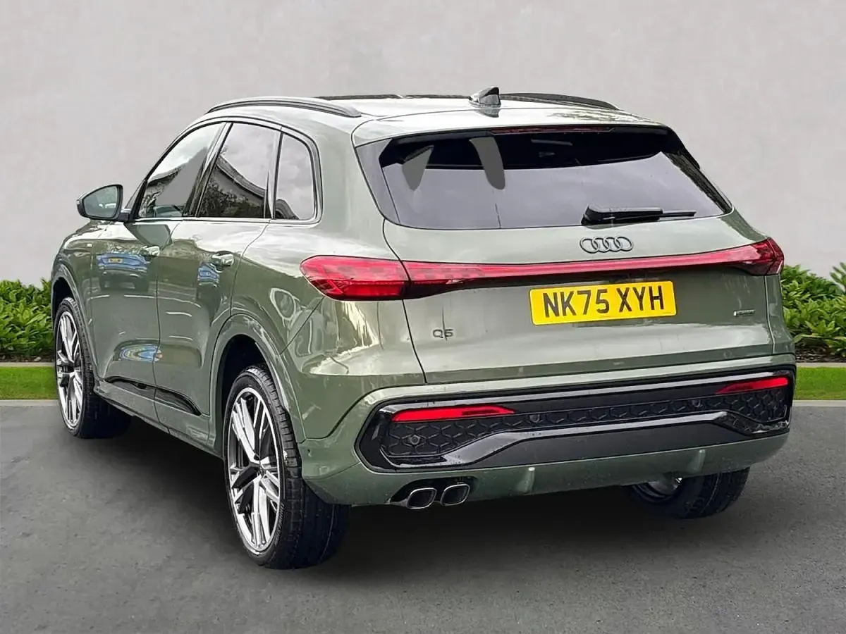 Used Audi Q5 Advanced 204 HP (150 kW) 2025 Green SUV