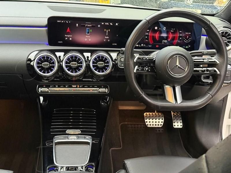 Used Mercedes CLA180 AMG Line Premium Plus 136 HP (100 kW) 2024 White Sedan