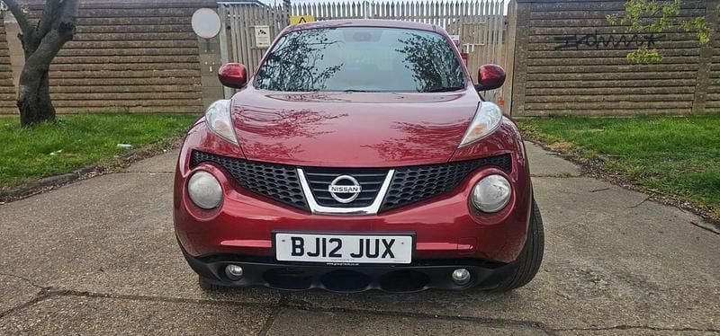 Usado Nissan Juke Tekna 117 HP (86 kW) 2012 Vermelho SUV