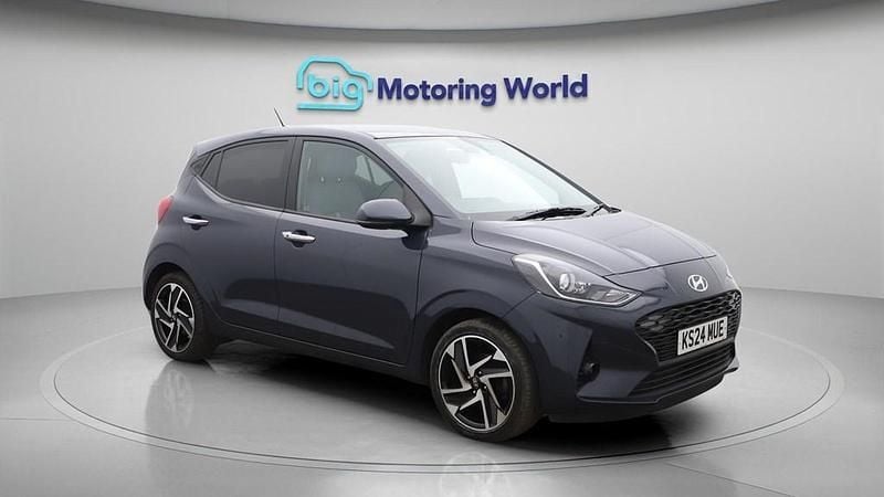 Used Hyundai i10 Premium 84 HP (61 kW) 2024 Grey Hatchback