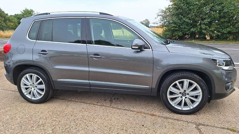 Used VW Tiguan Edition 150 HP (110 kW) 2015 Grey SUV