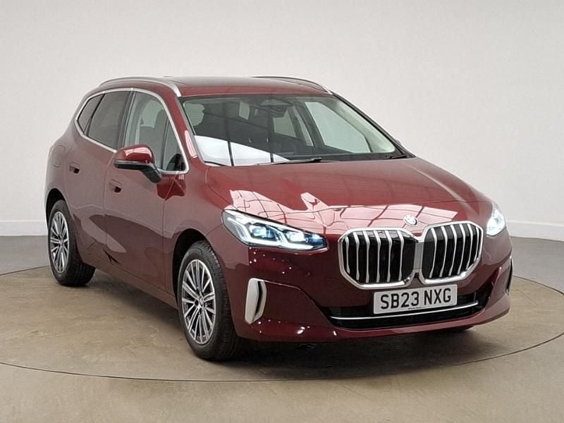 Used BMW 220 Luxury Line 156 HP (114 kW) 2023 Red Hatchback