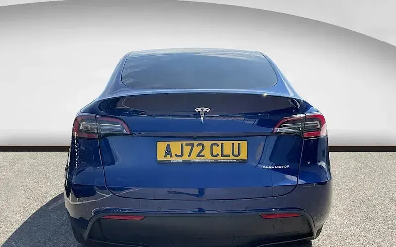 Used Tesla Model Y Long Range AWD 286 kW (389 HP) 2025 SUV