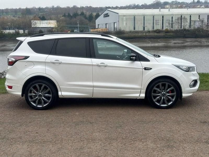 Used Ford Kuga ST-Line 180 HP (132 kW) 2019 White SUV