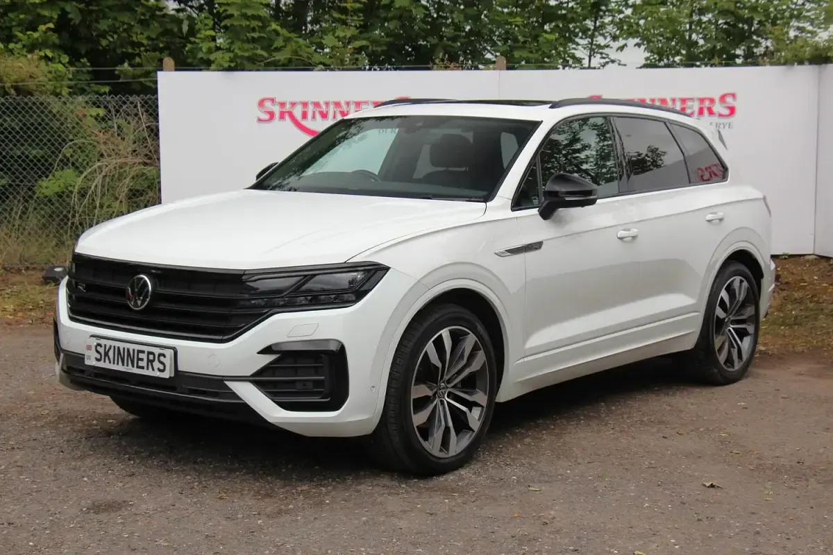 Used VW Touareg Black Edition 286 HP (210 kW) 2021 White SUV