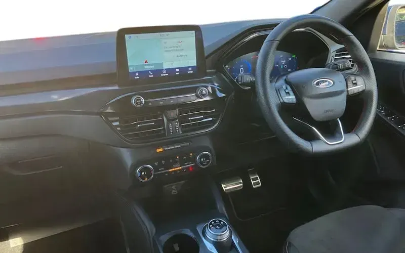 Usado Ford Kuga ST-Line X 225 CV (165 kW) 2023 Azul SUV