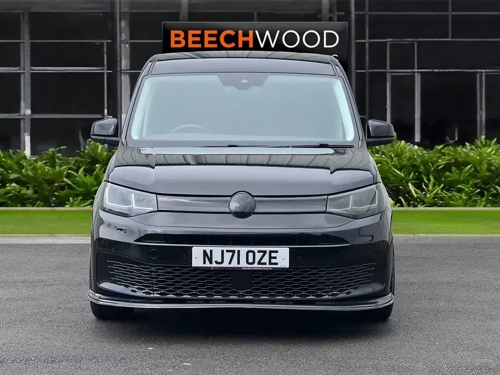 Used VW Caddy S 102 HP (75 kW) 2021 Black MPV