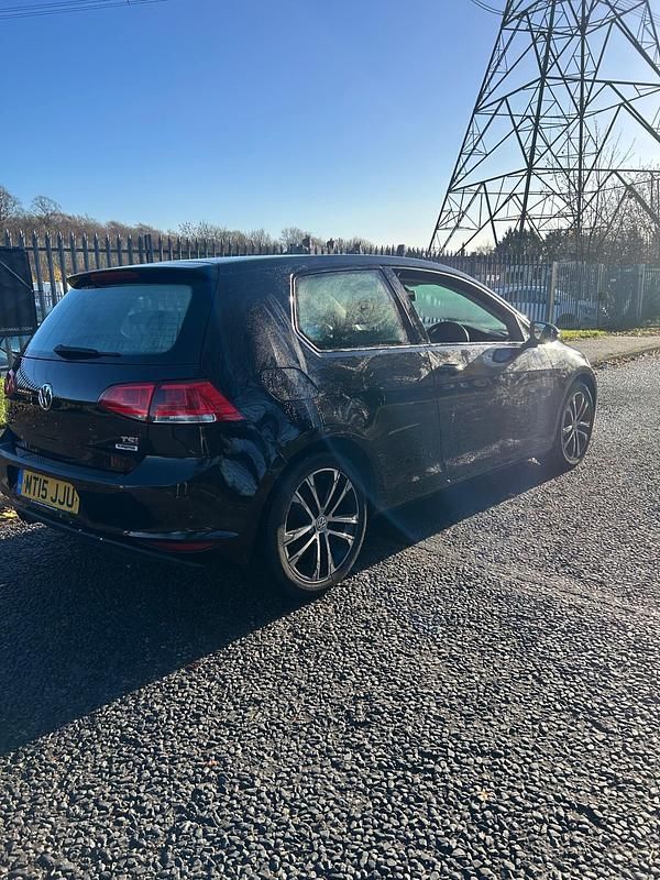 Used VW Golf VII Match 125 HP (91 kW) 2015 Black Hatchback
