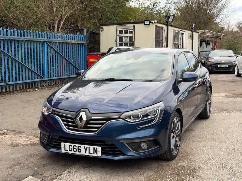 Used Renault Mégane IV Dynamique 110 HP (80 kW) 2016 Blue Hatchback