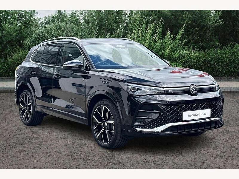 Grenadilla black New 2025 VW Tiguan R-line SUV | £38,750 (Expensive) - Image 1/3