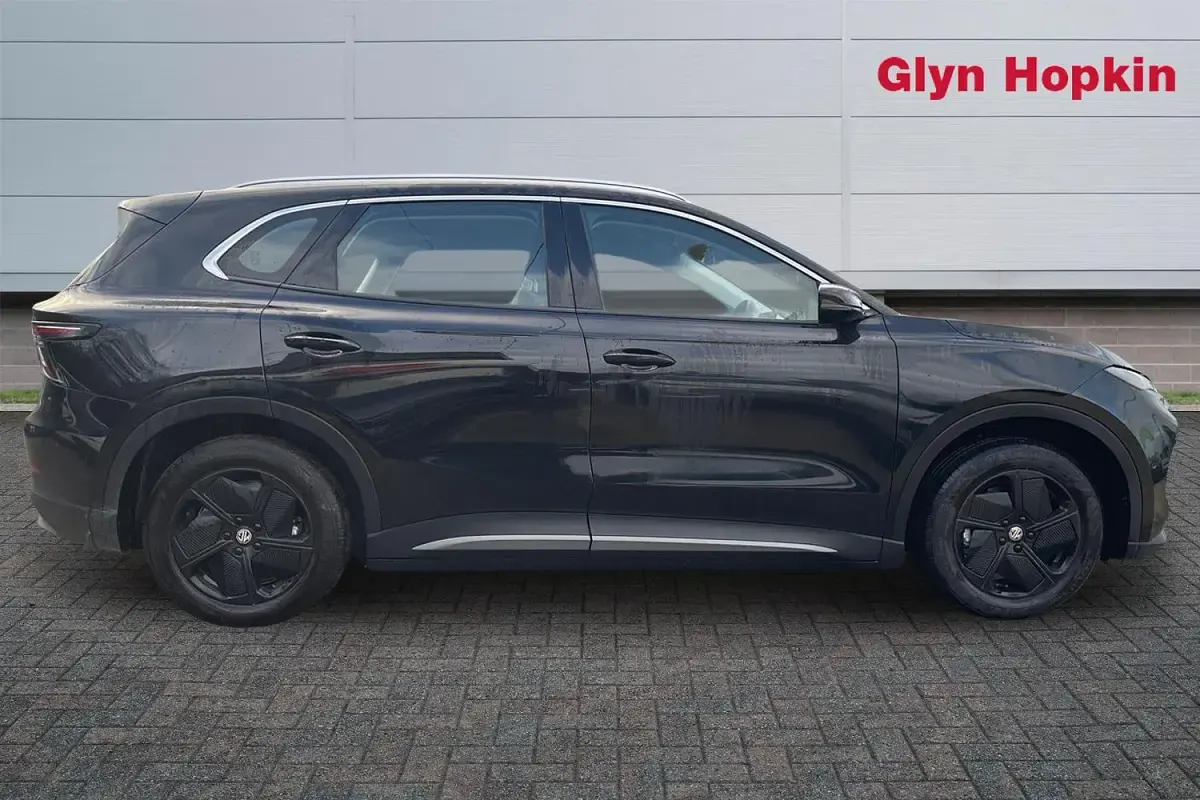 New MG MG5 EV SE 2025 Black Estate
