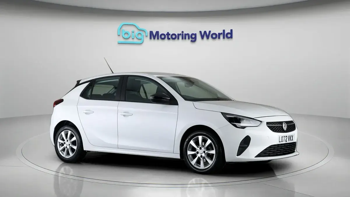 Used Vauxhall Corsa Design Edition 75 HP (55 kW) 2022 Hatchback