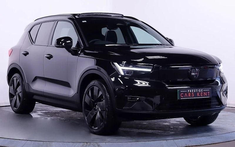 Black Used 2025 Volvo EX40 Ultra SUV | £36,886 (Good price) - Image 1/4