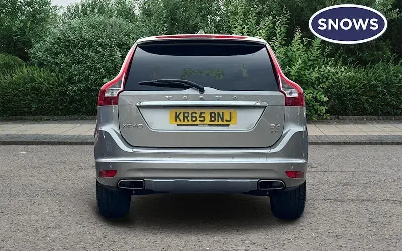 Usado Volvo XC60 SE Lux 190 HP (139 kW) 2017 SUV