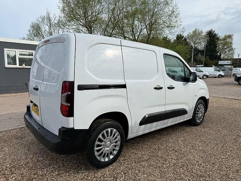 Usado Toyota Proace H1 120 HP (88 kW) 2022 Branco Monovolume