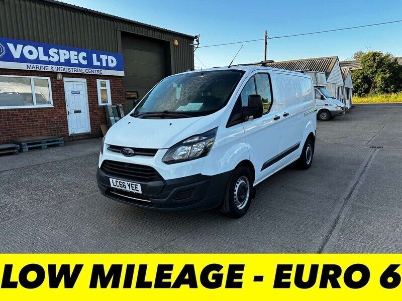 White Used 2016 Ford Transit Custom Van | £8,000 (Super price) - Image 1/4