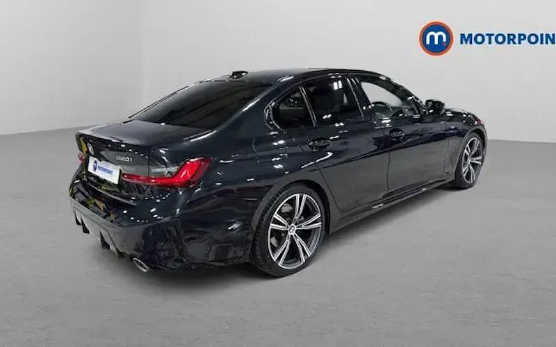 Używany BMW 320 M Sport 184 KM (135 kW) 2025 Czarny Sedan/Limuzyna