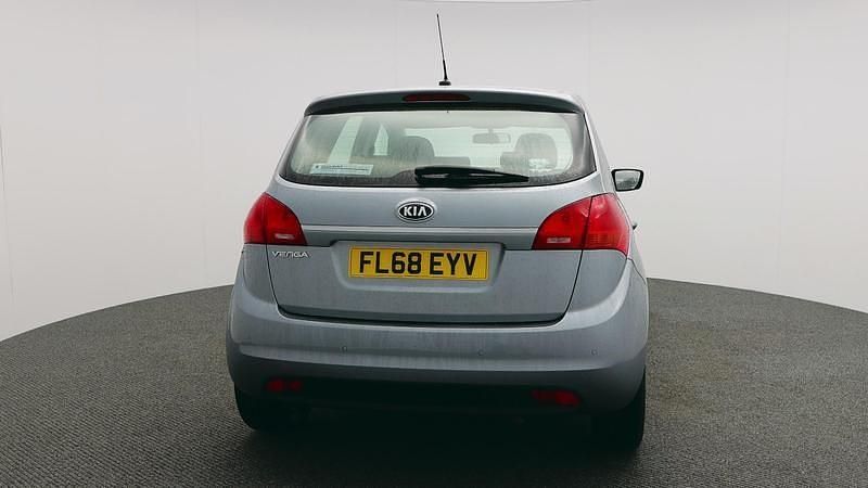 Used Kia Venga 125 HP (91 kW) 2018 Silver Hatchback