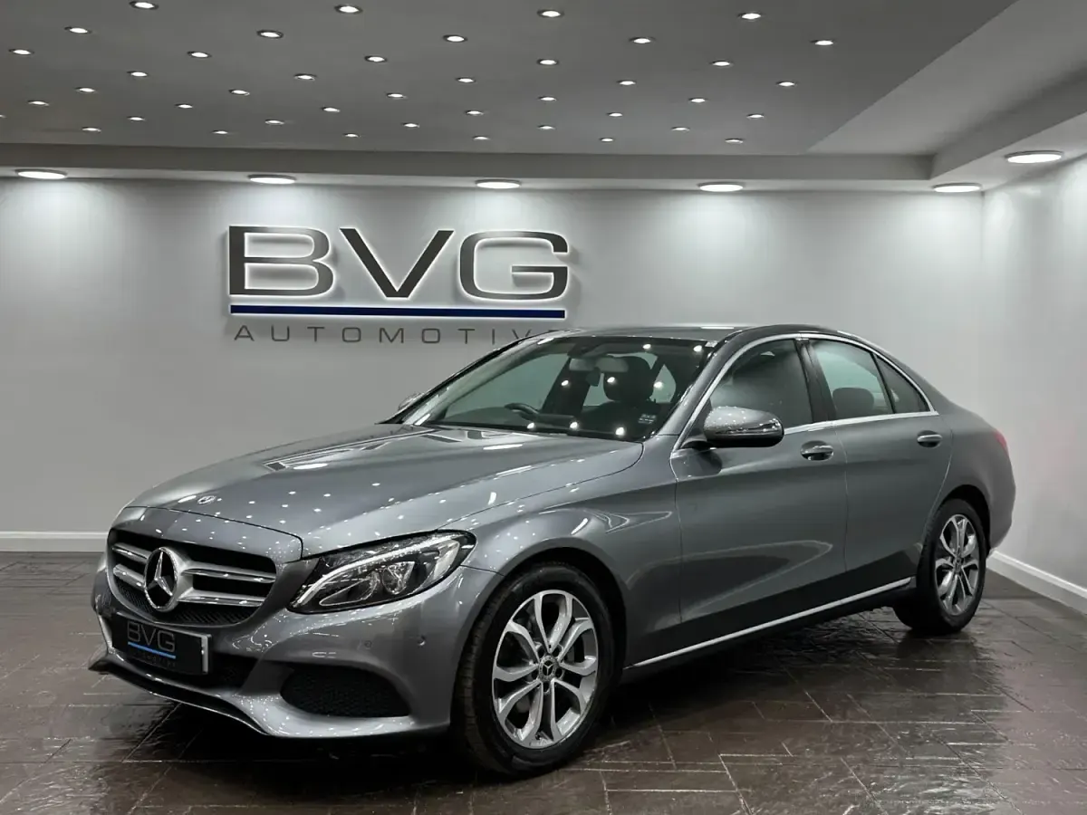 Usado Mercedes C220 2017 Cinzento Sedan